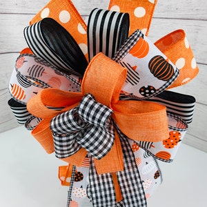 Halloween Pumpkin Bow: Striped & Gingham Outdoor Decor