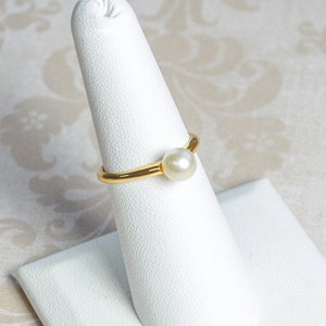 14k Yellow Gold Cultured Pearl Estate Ring