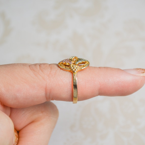 10k Yellow Gold & Rose Gold Estate Leaf Ring Gem