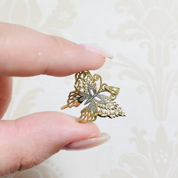 14K Gold Butterfly Estate Charm - image 2