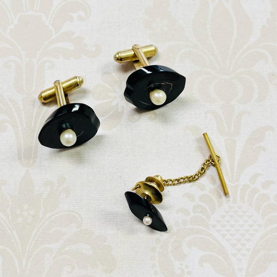 Round Black Onyx Cuff-links with Engraved Boarder in Yellow  Black Yellow Gold Filled Cufflinks display picture 1