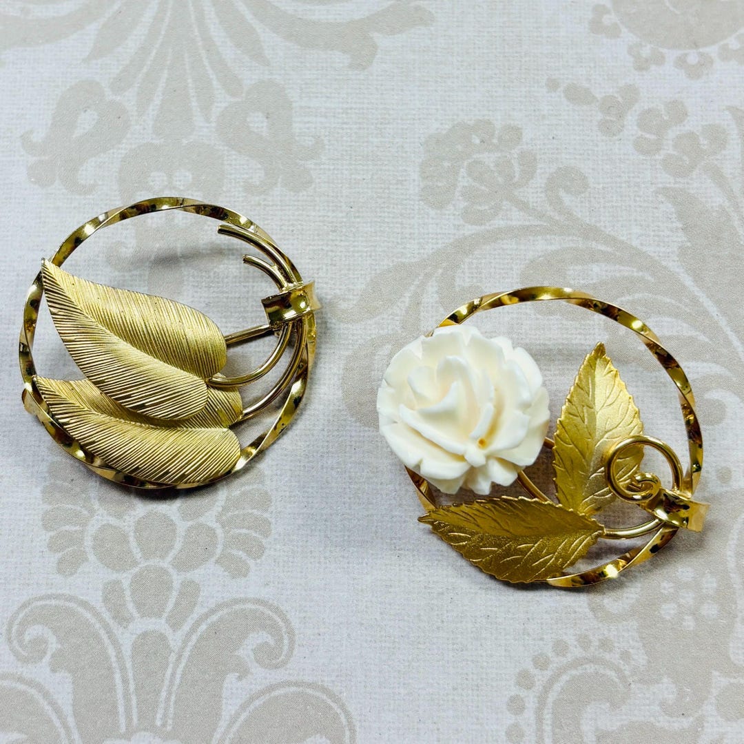 2 Vintage Gold Filled Pins - Etsy