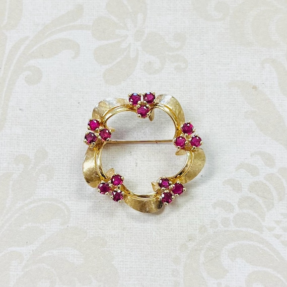 Mat Ruby Pin 14K Gold Estate Ruby Pin - Gem