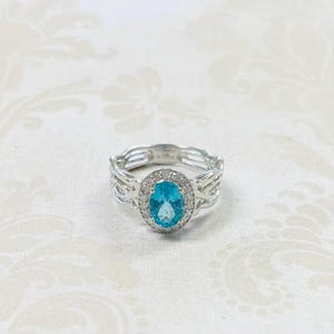 14K Gold Estate Blue Stone Ring- Size 7