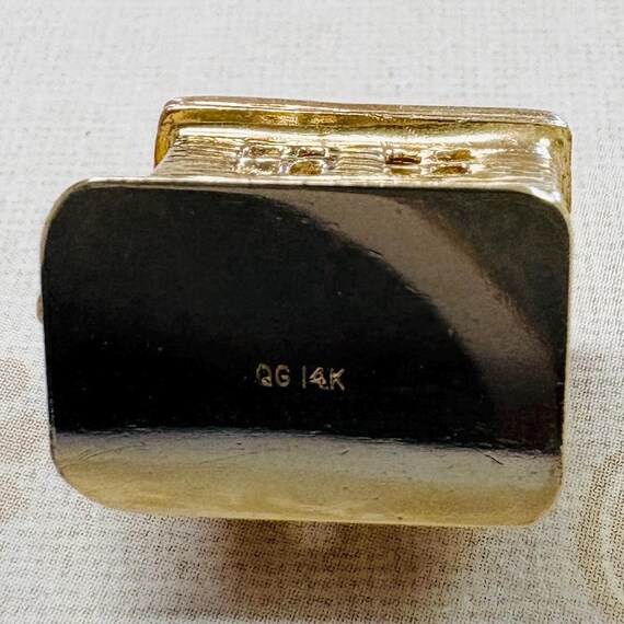 14K Gold 3-D House Charm View 6