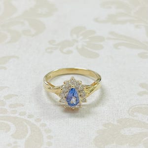 14K Gold Tanzanite and Diamond Ring