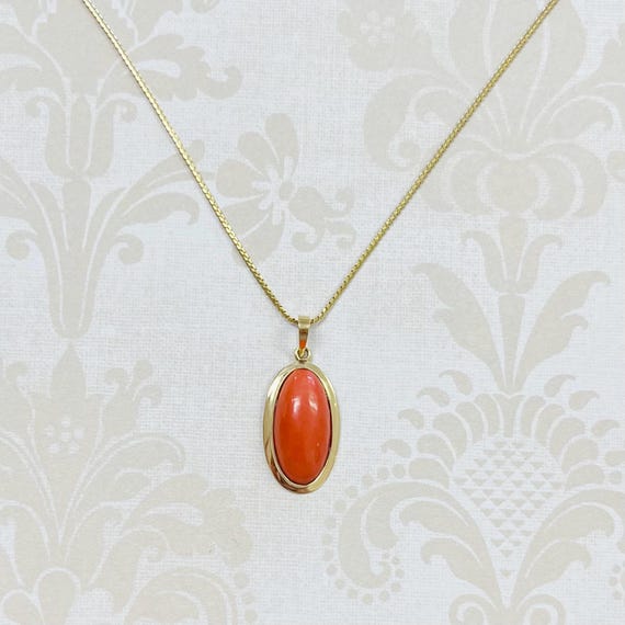 18K Gold Estate Coral Necklace