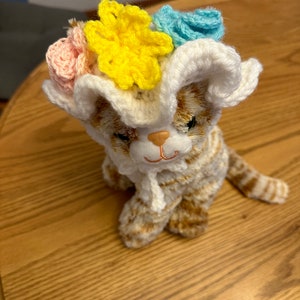Spring Hat For Your Cat