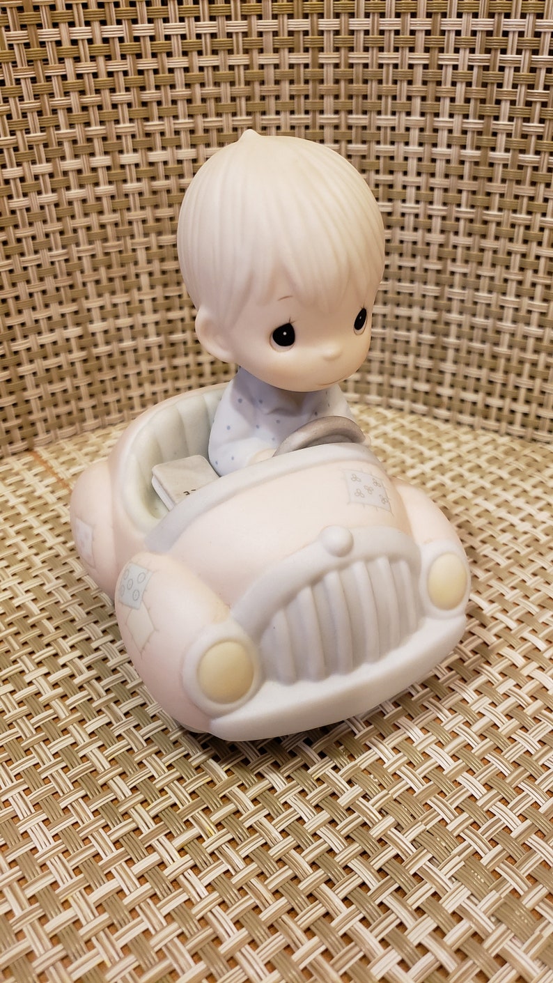 Retired Figurine Vintage Precious Moments Porcelain Figurine \u201cI/'m Following Jesus