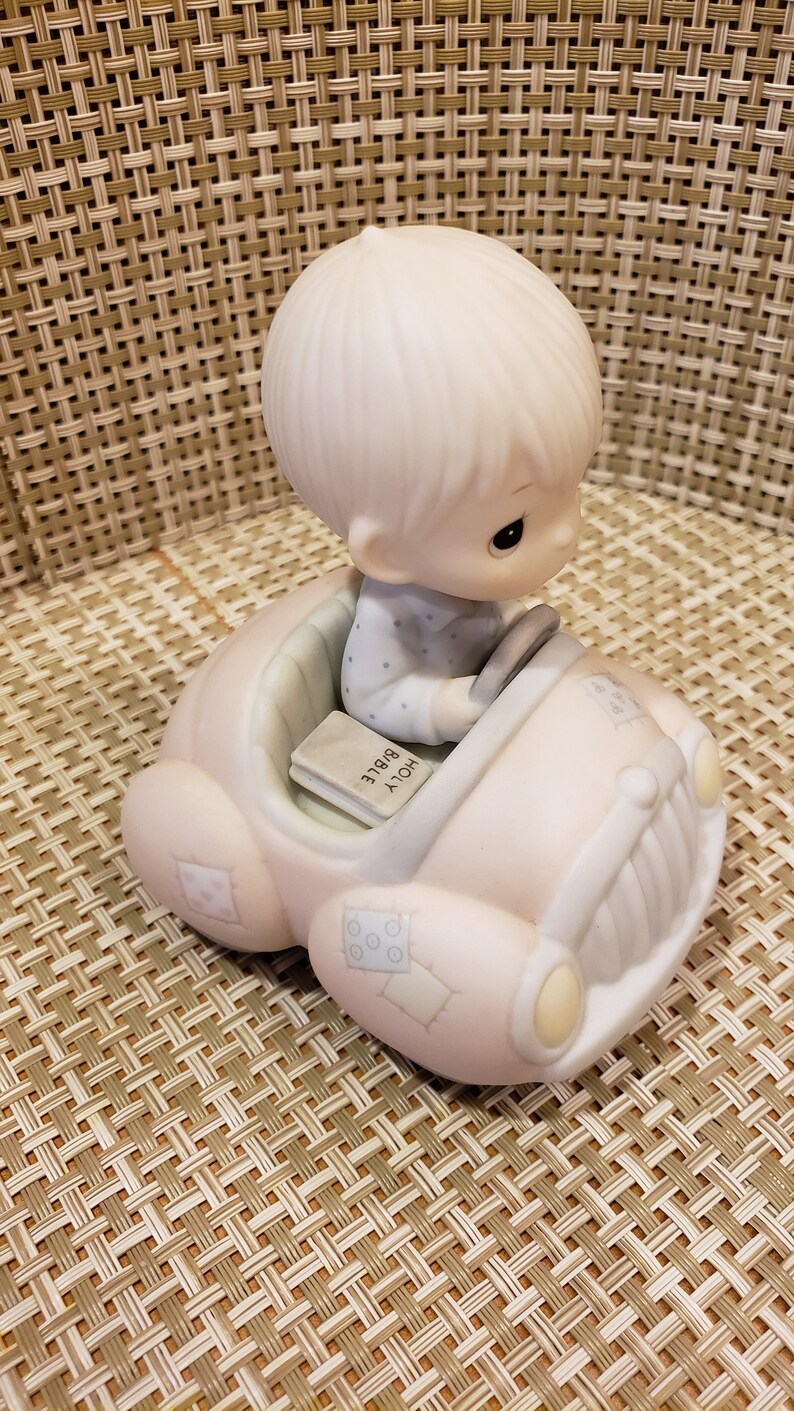 Retired Figurine Vintage Precious Moments Porcelain Figurine \u201cI/'m Following Jesus