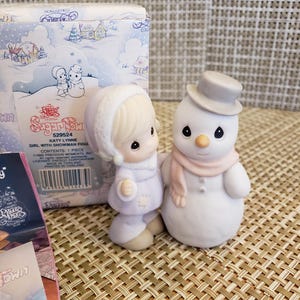 Vintage Precious Moments Porcelain Sugar Town Figurine &quot;Katy Lynne with Snowman&quot; (IOB) (Retired Sugar Town)