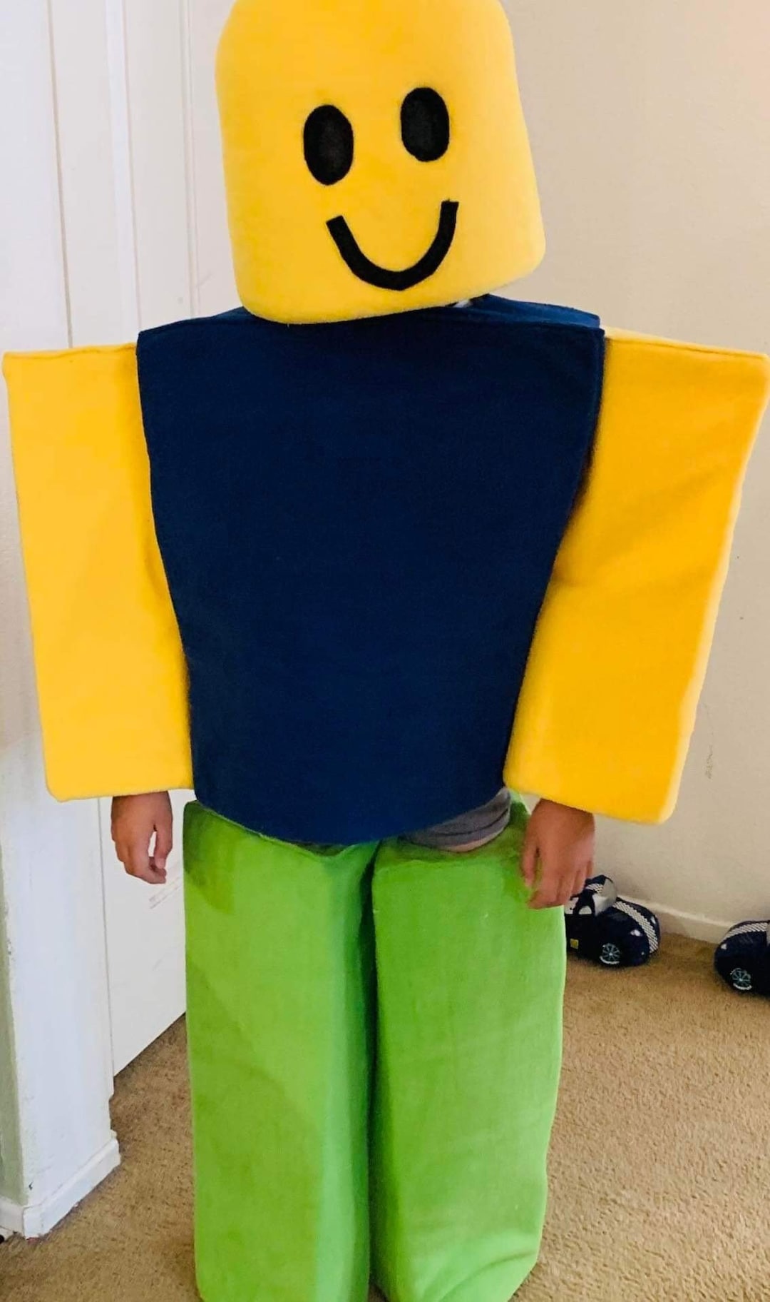 Yellow Angry Noob Head - Roblox