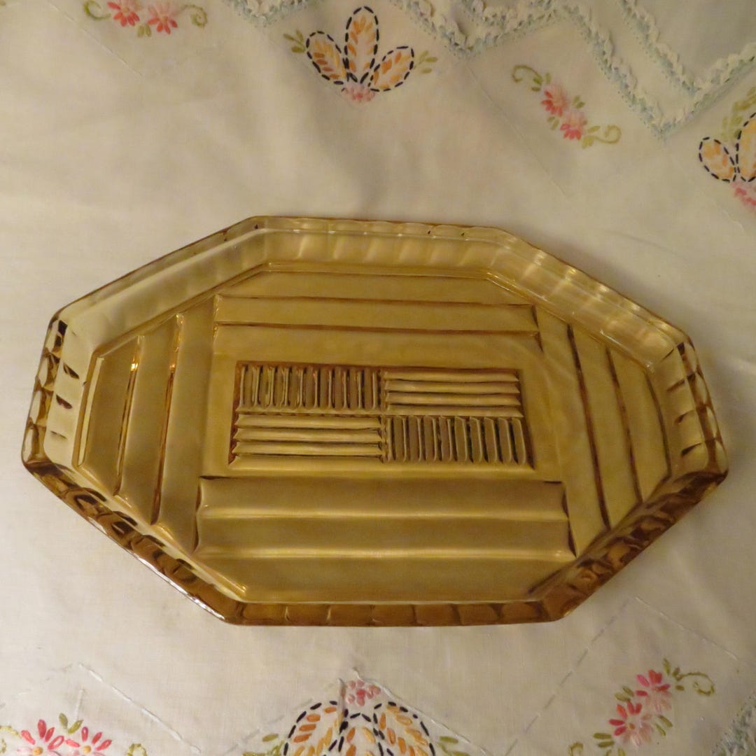 GLASS TILE DECORATIVE TRAY in Sunrise Amber main image 1
