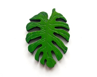 Broche en bois de monstera, épingle, peinte à la main