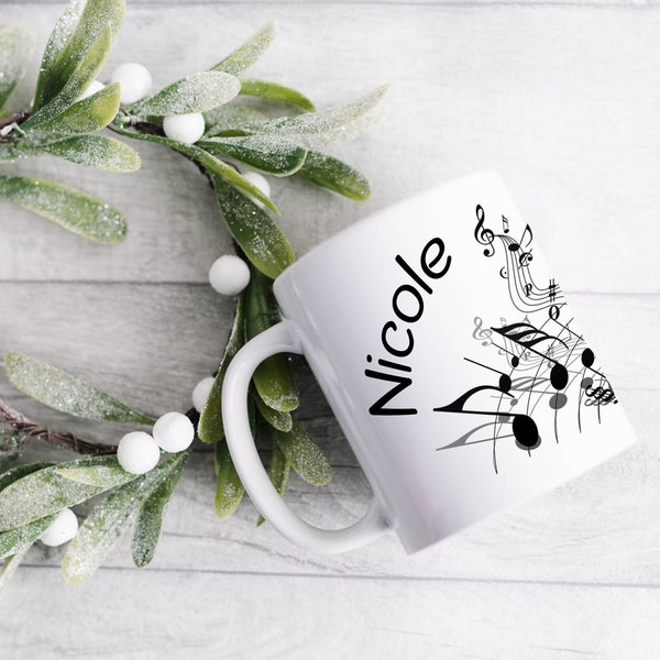 Personalisierte Musiker-Tasse. Kaffeetasse mit Noten, Querflöte und mit Namen. Perfekt als Geschenk für Flötistinnen und Flötisten