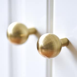 Brass Cabinet Knobs Handles Gold Kitchen Drawer Furniture Cupboard Wardrobe Knobs Pulls Ball Shape