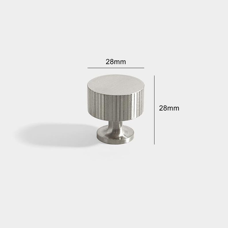 Brushed Nickel Cabinet Knobs Drawer Pulls: Modern Brass Kitchen Cupboard Handles Knob:28x28mm