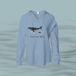 Femme Sauvage Humpback Whale Lightweight Long Hooded Women’s Sweatshirt