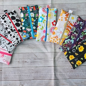 Wet Ones Zipper Pouch - Cotton Fabric Wet Wipe Case - Antibacterial Hand Wipe Pouch - Zippered Pouch ~ Hawaiian ~ Retro ~ Floral ~ Cotton