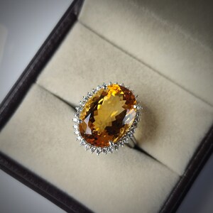 Citrinring, 925 sterlingsilver, löftesring, ovalslipade citrinsmycken, förlovningsring, frieriring, födelsedagspresent till henne