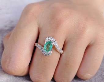 natural emerald ring statement gemstone ring 925 sterling silver ring handmade jewelry may birthstone ring emerald jewelry engagement ring