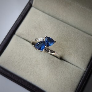 Blue sapphire gemstone ring- Two Stone Ring- Engagement Ring- Trilliant cut blue sapphire Ring- promise ring- toi et moi Ring- gift for her