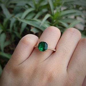 Emerald gemstone ring/ cushion cut emerald ring/ 925 sterling silver ring/ may birthstone/ promise ring/ proposal ring/ gift for her