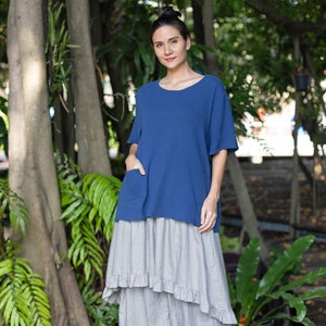 Oversized casual cotton blouse, basic blue cotton top, short sleeves and pockets, loose fitting plus size cotton blouse, blue cotton shirt