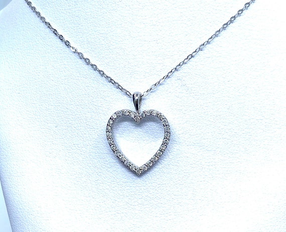 14 K W Gold Heart Shaped Pendant Necklace w/ Chain included, Gold, 2.3 grams, TW of diamonds, 0.30 CT