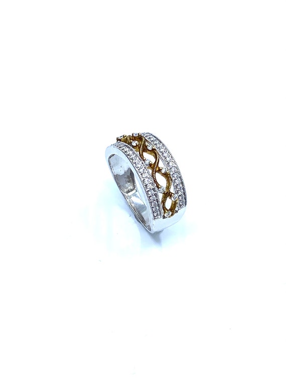 18 K Two-Tone Art Deco Diamond Ring