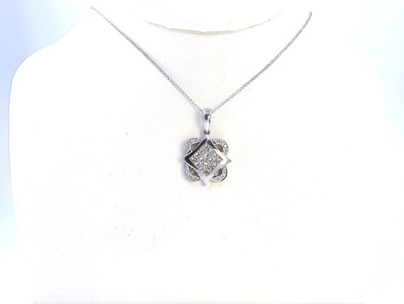 18 K White Gold Designer Diamond Slider Pendant featuring Invisible Set Princess Cut, Gold, 7.6 grams, TW of diamonds, 1.35 CT
