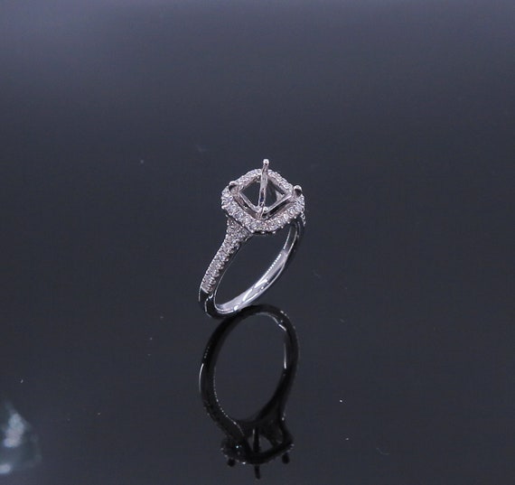 14 K W Gold Diamond Engagement Ring Semi-mount w/ V-Shaped Split Shank, Gold, 4.3 grams, TW of diamonds, 0.38 CT