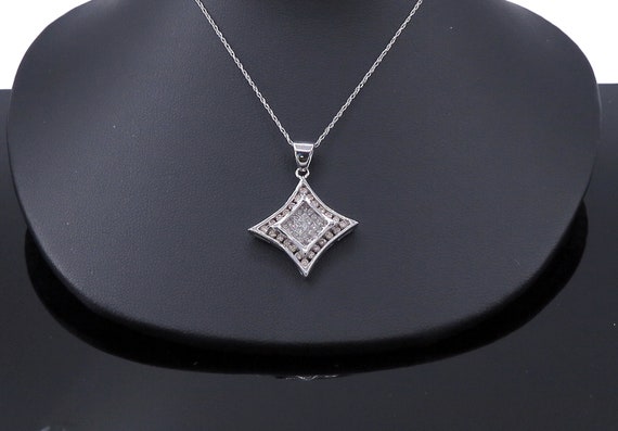 14 K White Gold Square shaped Diamond Pendant Invisible Set Princess Cut