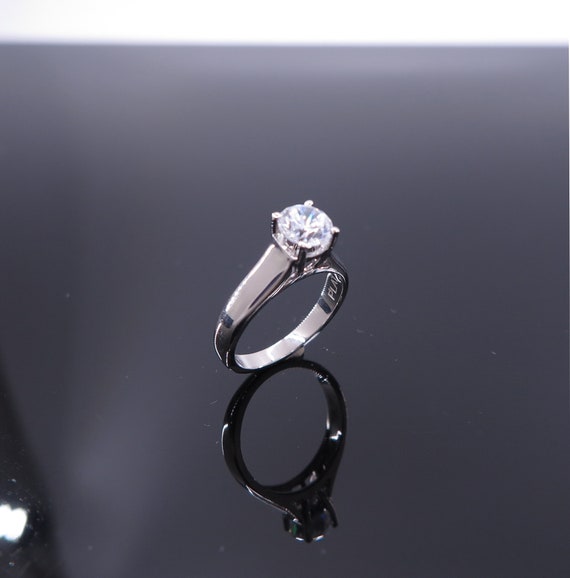 14 K White Gold Engagement Solitaire Ring