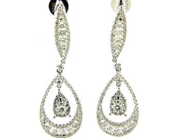 18 K White Gold Pear Shaped Diamond Dangle Drop Earrings