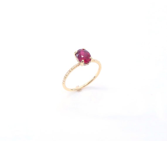 14 K Yellow Gold Diamond Oval Shape Ruby Ring