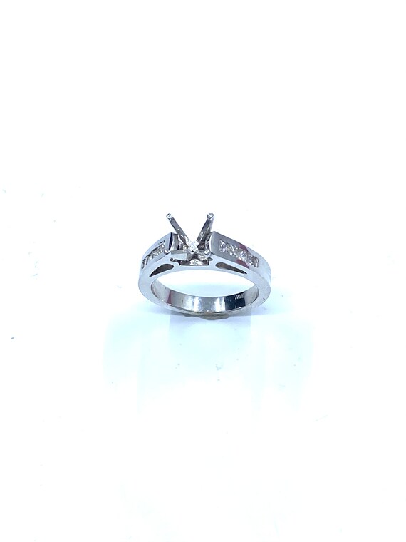 18 K W Gold Diamond Engagement Ring Semi-mount Princess Cut in One Row Channel, Gold, 7.2 grams, TW of diamonds, 0.34 CT