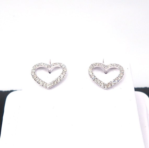 18 K White Gold Heartshaped Earrings with Pushback Post