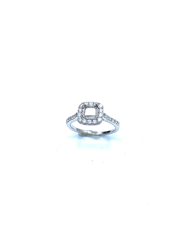 18 K White Gold Diamond Engagement Ring / Semi-mount with Prong Set