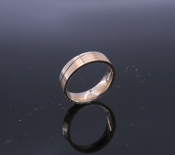 14 K Two-Tone Men's Designer Band / Ring SIZE 9.5, Gold, 9.55 grams