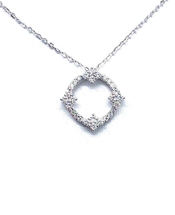 18 K Diamond Circle Pendant Necklace, Gold, 1.62 grams, TW of diamonds, 0.43 CT
