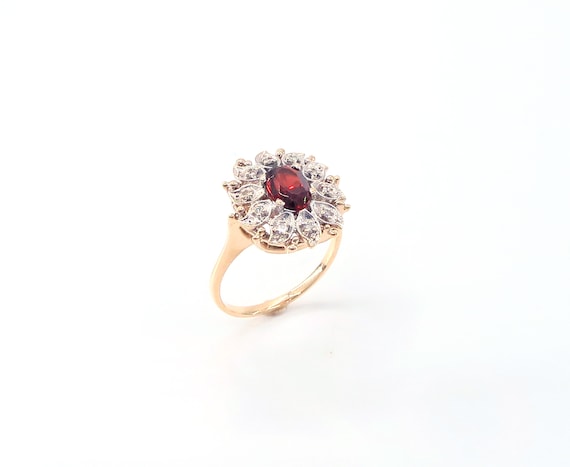 Designer Antique Look 14 K Yellow Gold Diamond Garnet Oval Shape Ring