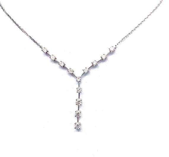 18 K W Gold Dangle Drop Diamond Necklace, Gold, 2.824 grams, TW of diamonds, 0.580 CT