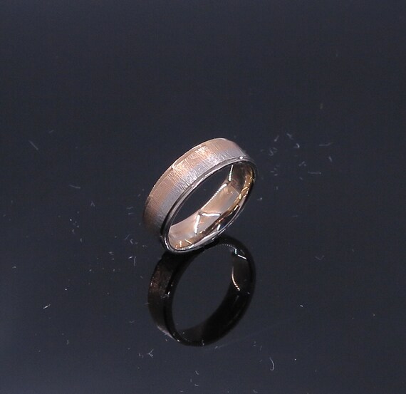 14 K Two-Tone Brushed Comfort Fit Men's Band / Ring SIZE 6, Gold, 5.57 grams