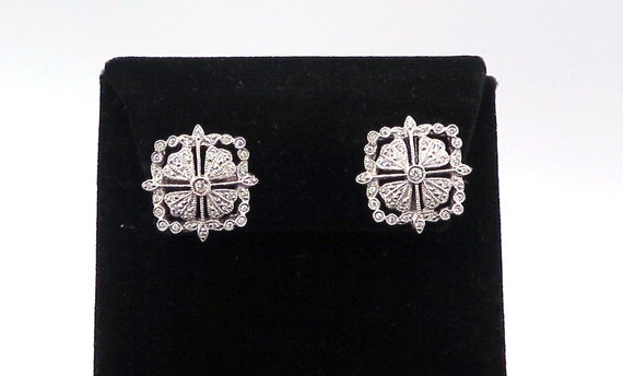 18 K White Gold Heart-shaped Earrings with Pushback Post