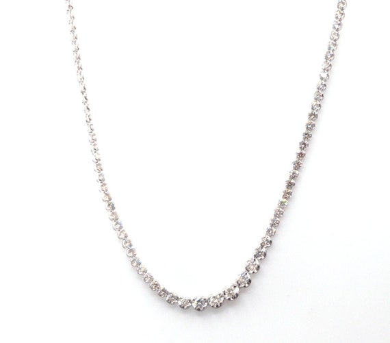 18 K White Gold Diamond Tennis Necklace, Gold, 8.7 grams, TW of diamonds, 6 CT