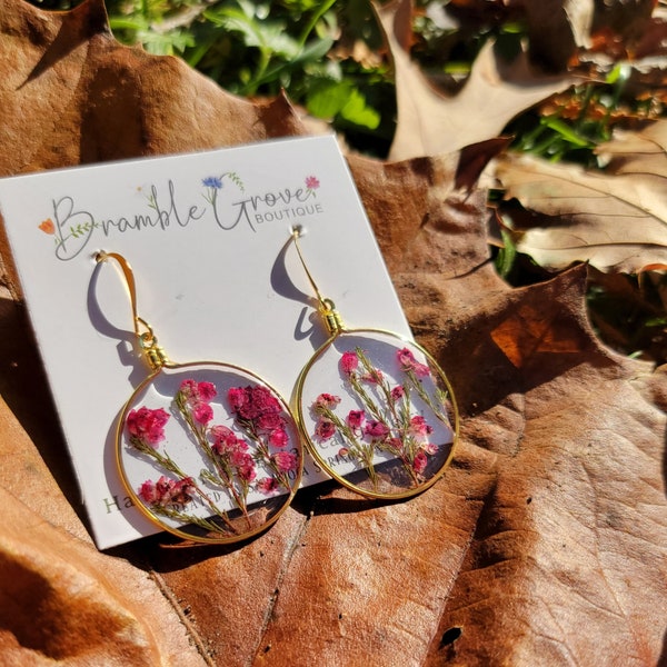 Handmade real pressed Heather flower earrings | botanical pink earrings | wedding floral jewelry | nature inspired earrings