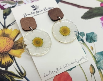 Handmade real pressed daisy and wood stud earrings | botanical jewelry | gardener gift | boho summer accessories