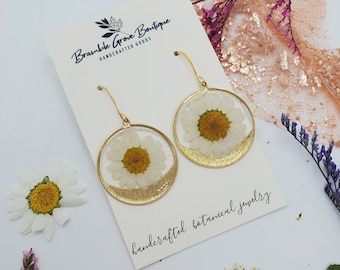 Handmade real pressed white and purple daisy earrings | gardener gift | boho jewelry | nature inspired present
