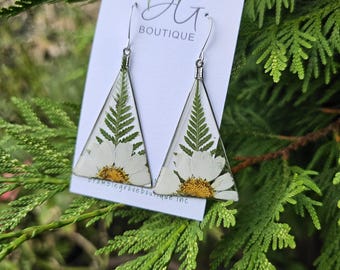 Handmade real pressed daisy and fern triangle earrings | gardener gift | botanical jewelry | pretty flower jewelry